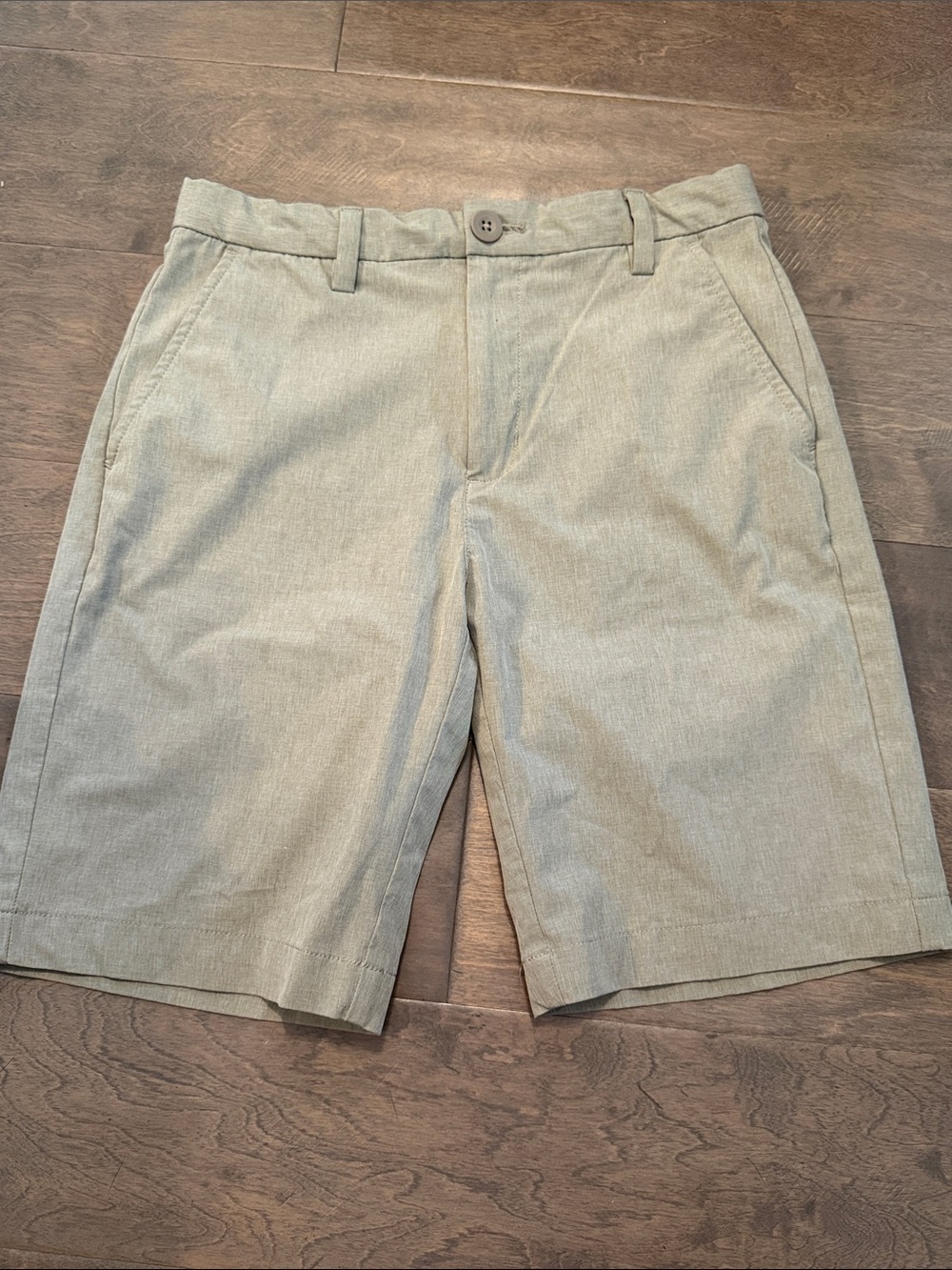 Vineyard Vines Kids Flat-Front Shorts in Light Khaki